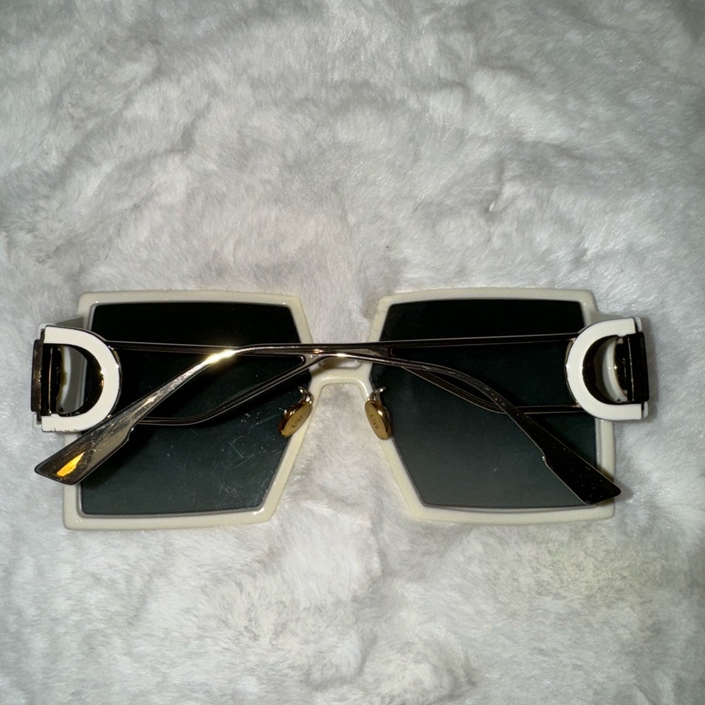 Dior Rectangular, Oversized Sunglass - image 4